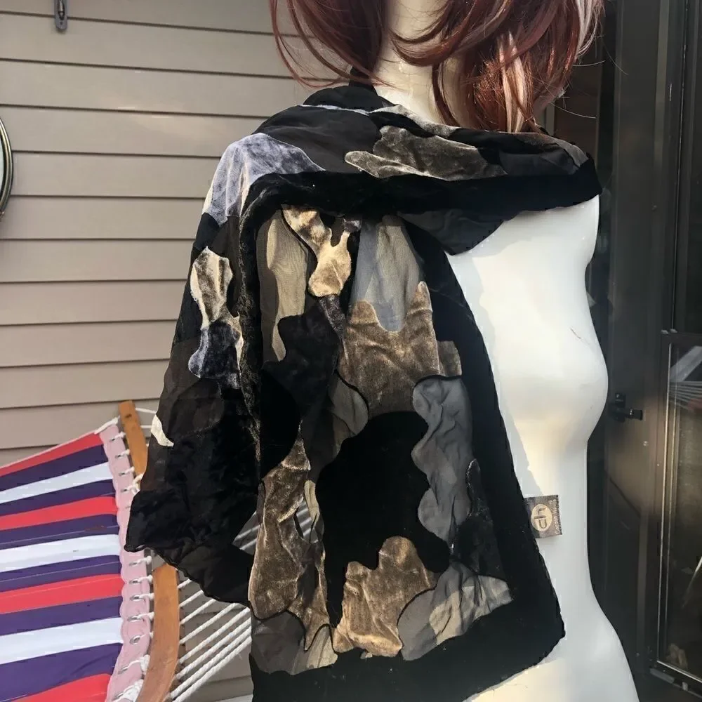 Authentic cocoon house scarf.